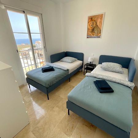 Castillo de Sabinillas Top Sea View Apartment - 7 Minutes To Sotogrande المظهر الخارجي الصورة