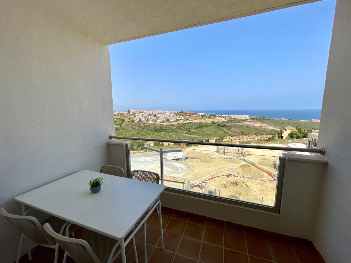 Castillo de Sabinillas Top Sea View Apartment - 7 Minutes To Sotogrande المظهر الخارجي الصورة